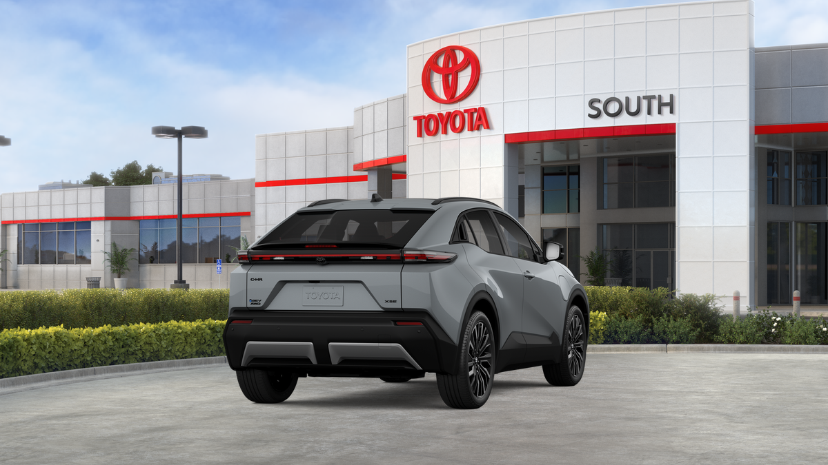 2026 Toyota C-HR XSE - Photo 9