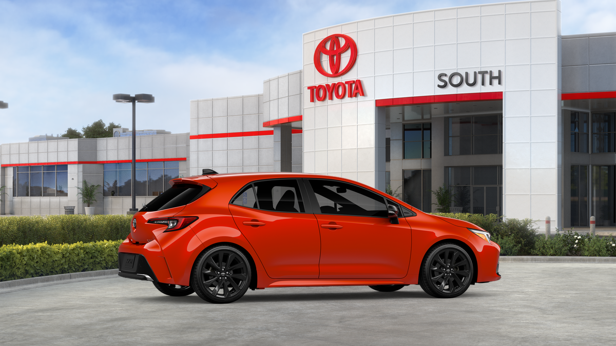 2027 Toyota Corolla Hatchback XSE