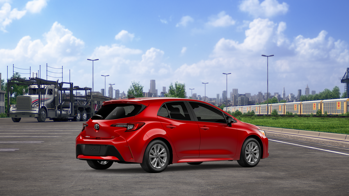 2027 Toyota Corolla Hatchback SE