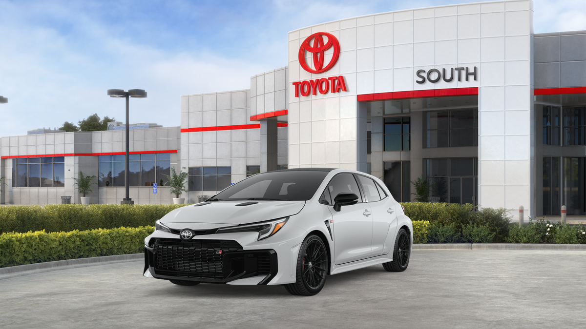 2026 Toyota GR Corolla Premium Plus DAT