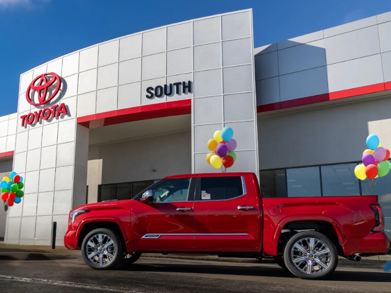 Toyota South dealership at 961 Four Mile Rd in Richmond, Kentucky